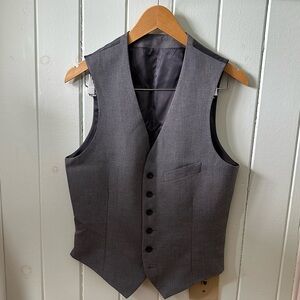 Banana Republic Factory Men's Gray Vest - Five-Button Tailored Style S